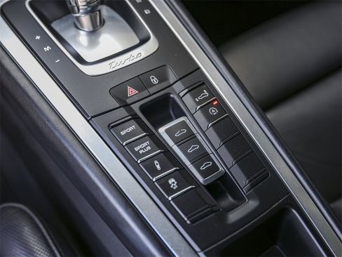 Certified 2015 Porsche 911 Turbo image 26