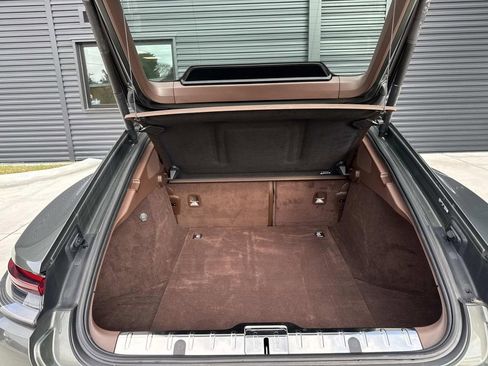 Used 2023 Porsche Panamera image 13