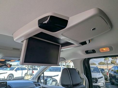New 2026 Honda Odyssey Elite image 16