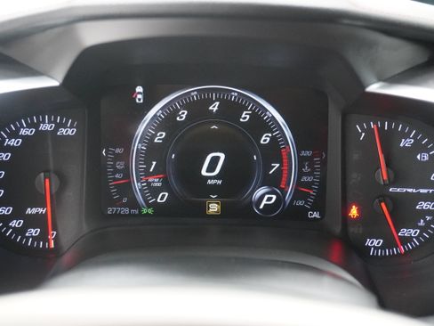 Used 2017 Chevrolet Corvette Stingray Coupe RWD image 18