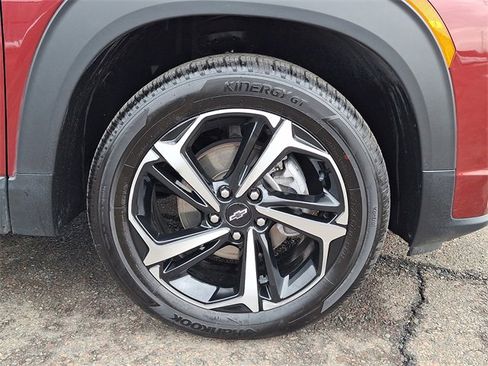 Used 2022 Chevrolet TrailBlazer RS w/ Sun and Liftgate Package image 8