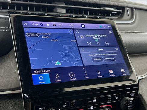 Used 2022 Jeep Grand Cherokee L Limited image 21