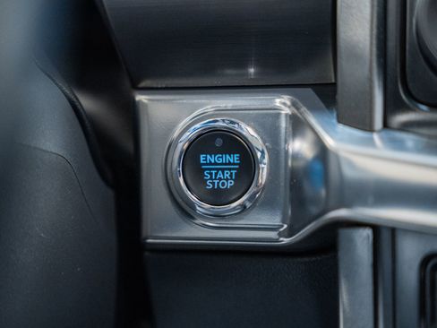 Certified 2023 Ford F150 Lariat w/ Equipment Group 502A High image 33