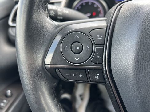 Used 2024 Toyota Camry SE image 19