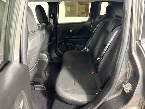 Used 2016 Jeep Renegade Latitude AWD/4WD image 32