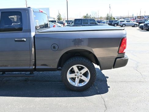 Used 2017 RAM 1500 Express w/ Express Value Package image 16