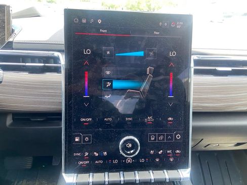 Used 2026 GMC Sierra EV Denali AWD/4WD image 19