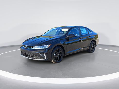 New 2026 Volkswagen Jetta SE image 7