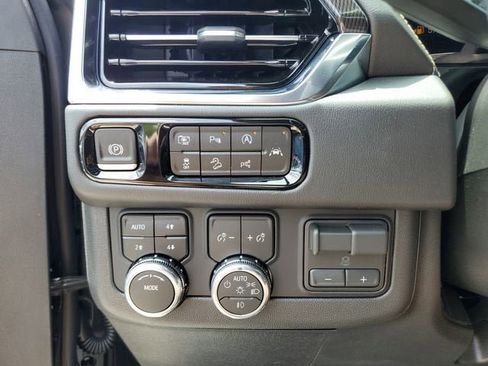 New 2026 GMC Yukon XL Elevation w/ Elevation Premium Package AWD/4WD image 29