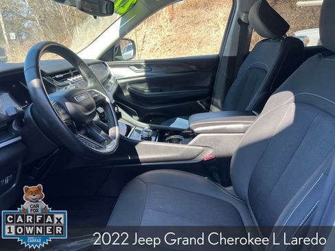 Used 2022 Jeep Grand Cherokee L Laredo w/ Luxury Tech Group I image 18