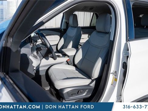 New 2026 Ford Explorer Active w/ Active Comfort Package image 4