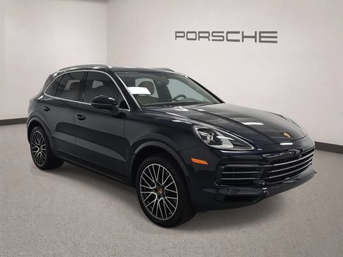 Certified 2023 Porsche Cayenne AWD/4WD image 8