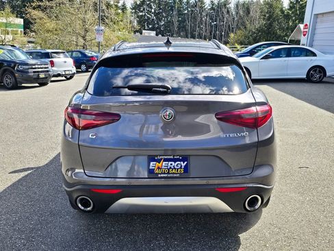 Used 2018 Alfa Romeo Stelvio Ti Sport AWD/4WD image 7