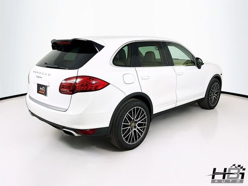 Used 2014 Porsche Cayenne image 6
