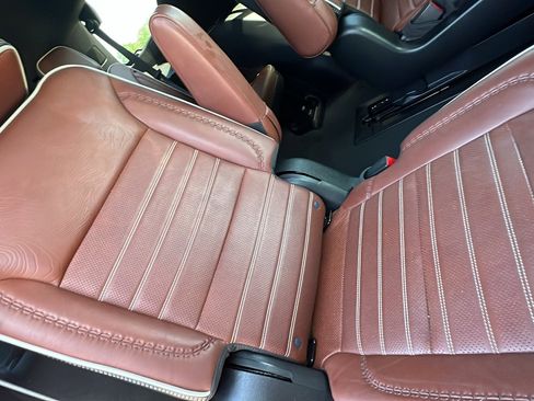 Used 2023 GMC Yukon Denali Ultimate AWD/4WD image 19