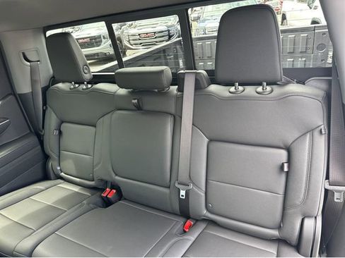 New 2026 GMC Sierra 1500 SLT AWD/4WD image 18