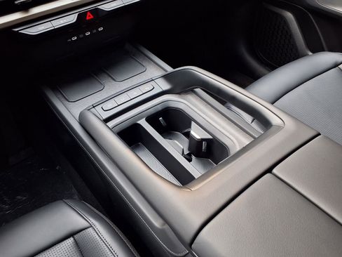 New 2027 Kia Telluride S image 9