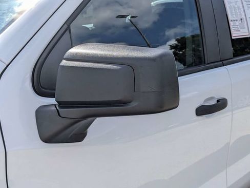 Used 2021 Chevrolet Silverado 1500 Custom AWD/4WD image 9