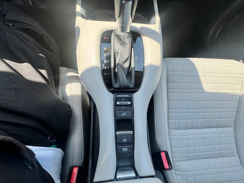 New 2026 Honda HR-V LX image 12