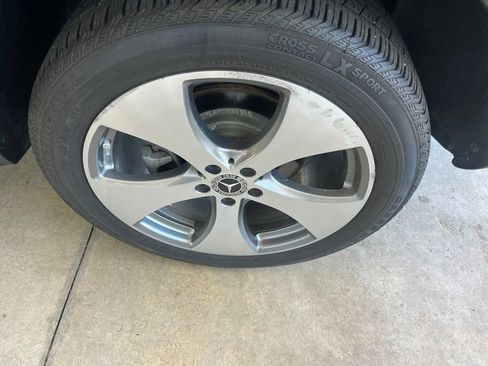 Used 2018 Mercedes-Benz GLE 350 image 34