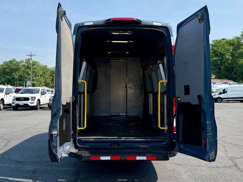Used 2019 Ford Transit 250 148 High Roof Extended RWD image 9