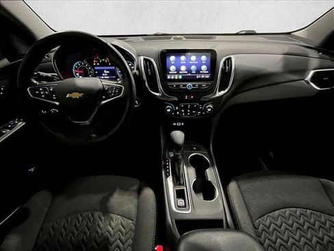 Used 2024 Chevrolet Equinox LT FWD image 16