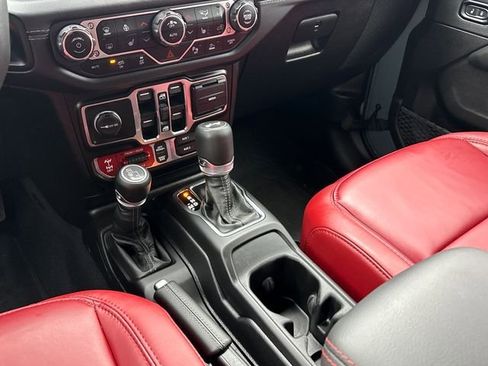 Used 2024 Jeep Wrangler Unlimited Rubicon 392 image 18