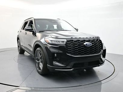 New 2025 Ford Explorer ST-Line w/ ST-Line Street Pack