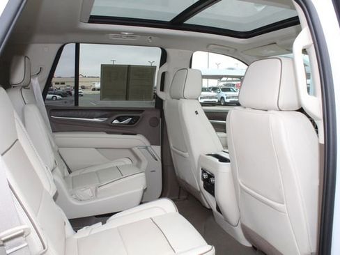 Used 2023 GMC Yukon Denali AWD/4WD image 18