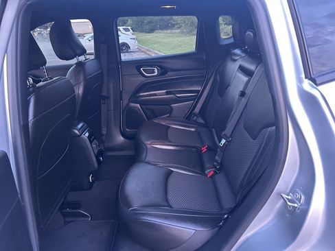 Used 2025 Jeep Compass Latitude w/ Altitude Special Edition image 24