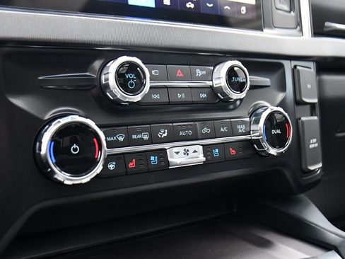 New 2026 Ford F250 Platinum AWD/4WD image 29