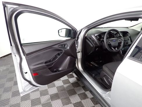Used 2017 Ford Focus S FWD image 18