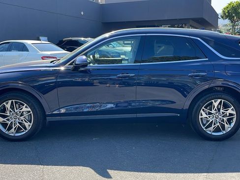 Used 2025 Genesis GV70 2.5T w/ Select Package image 12