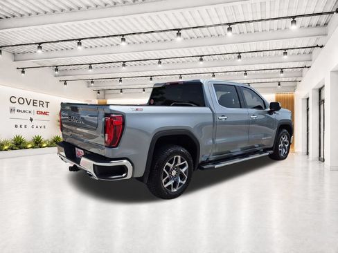 New 2026 GMC Sierra 1500 SLT AWD/4WD image 11