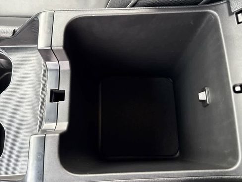 Used 2024 Jeep Grand Cherokee L Limited image 45