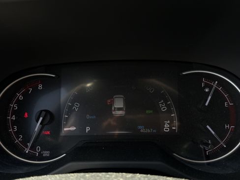 Used 2023 Toyota RAV4 LE FWD image 13