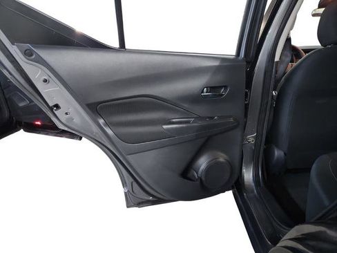 Used 2023 Nissan Kicks SV image 17