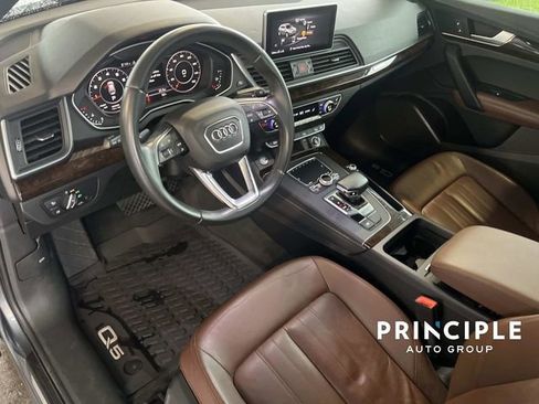 Used 2019 Audi Q5 2.0T Premium Plus w/ Premium Plus Package image 16