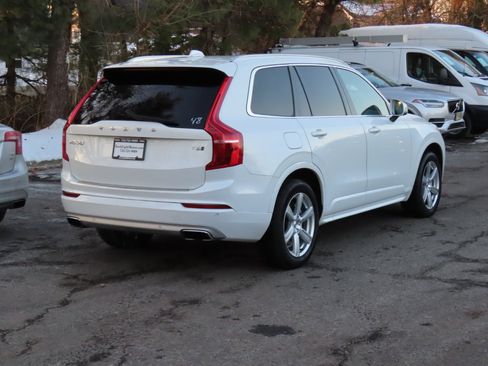 Used 2020 Volvo XC90 T6 Momentum image 7