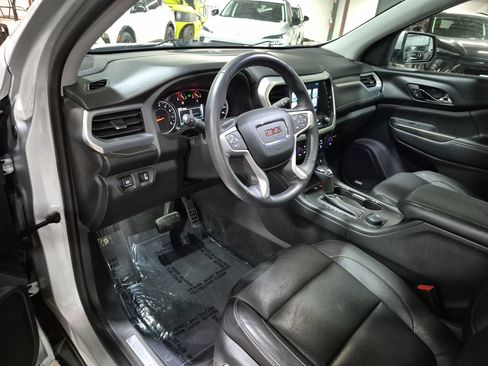Used 2017 GMC Acadia SLT AWD/4WD image 11