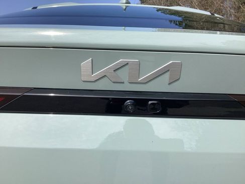 Used 2025 Kia K4 EX image 12