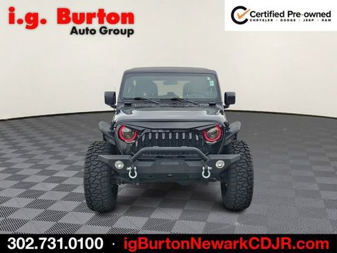 Used 2022 Jeep Wrangler Unlimited Sport AWD/4WD image 2