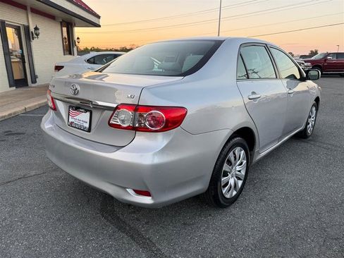 Used 2013 Toyota Corolla LE Special Edition image 5