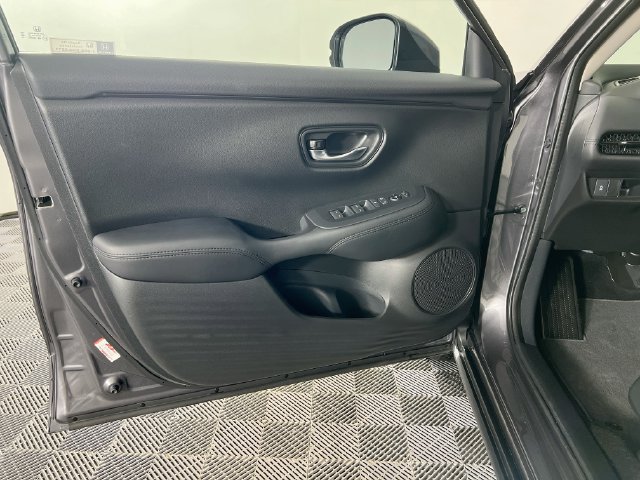 Used 2027 Honda HR-V LX image 19