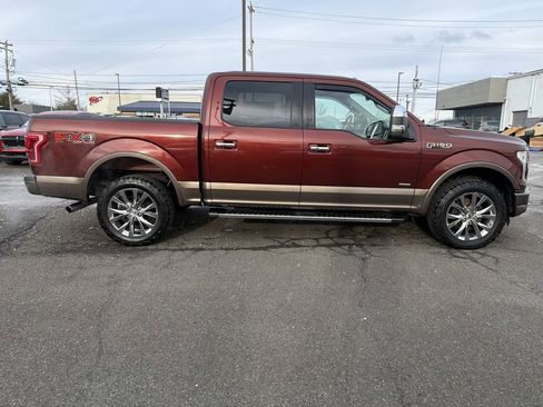 Used 2015 Ford F150 Lariat w/ Equipment Group 502A Luxury image 6