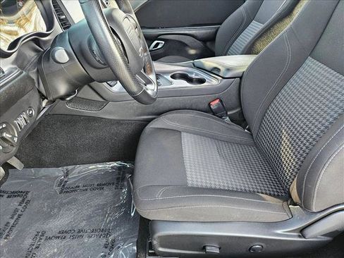 Used 2023 Dodge Challenger SXT w/ Blacktop Package image 15