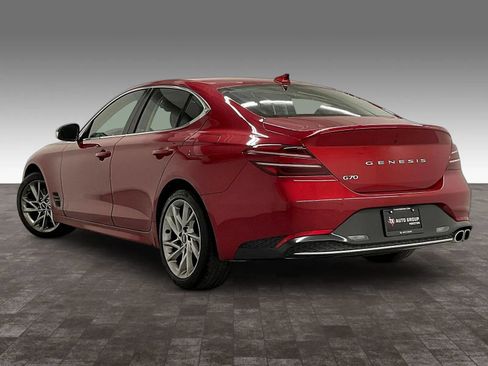 Used 2022 Genesis G70 2.0T RWD image 3