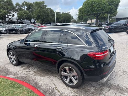 Used 2019 Mercedes-Benz GLC 300 image 3