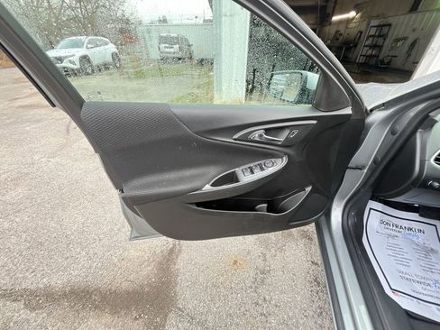 Used 2024 Chevrolet Malibu LT image 13