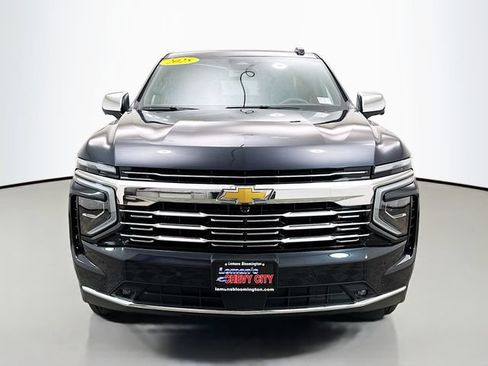 Used 2025 Chevrolet Tahoe Premier AWD/4WD image 2